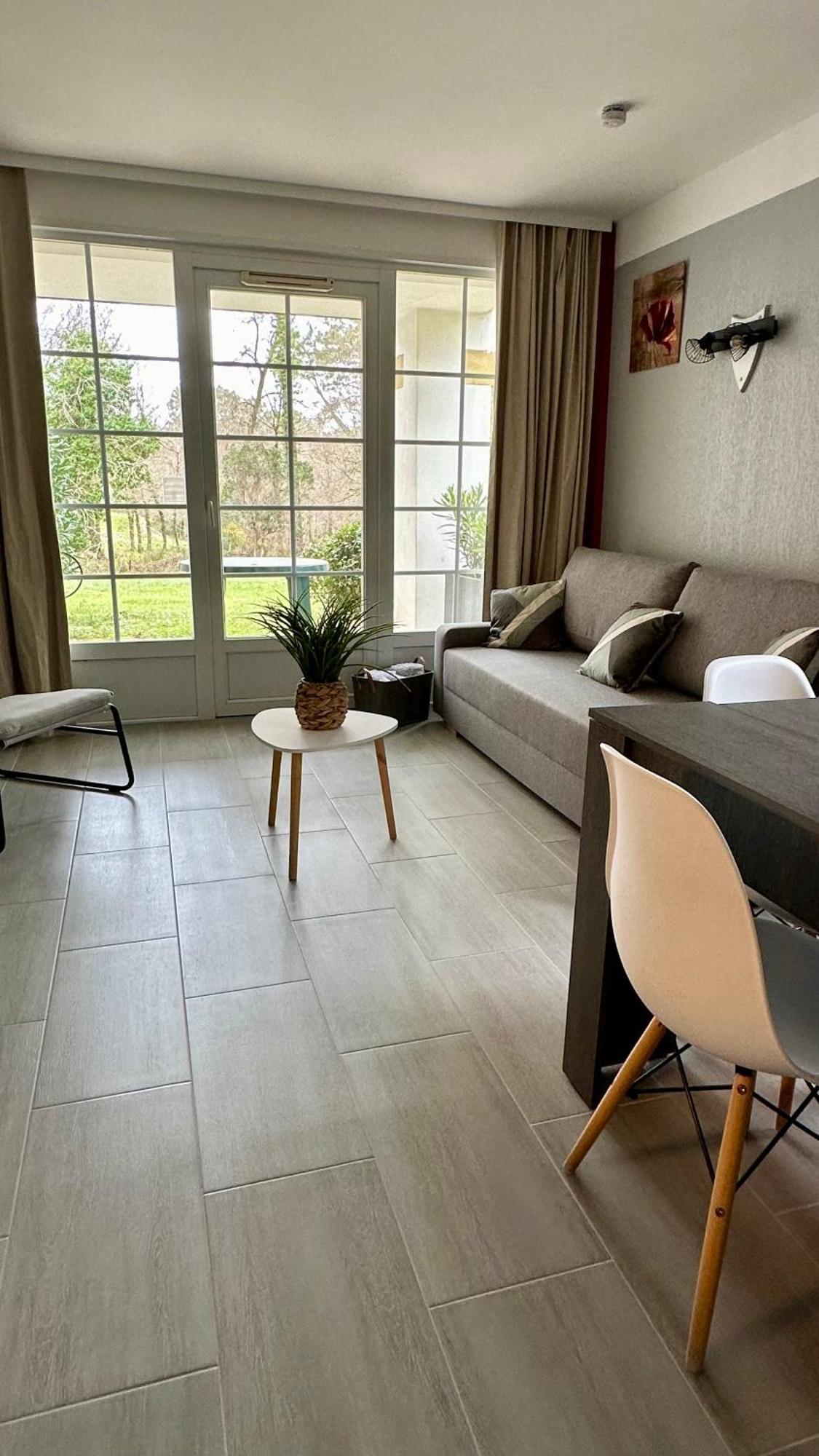 Appartement En Residence Pierre Et Vacance Au Golf Бискаррос Экстерьер фото